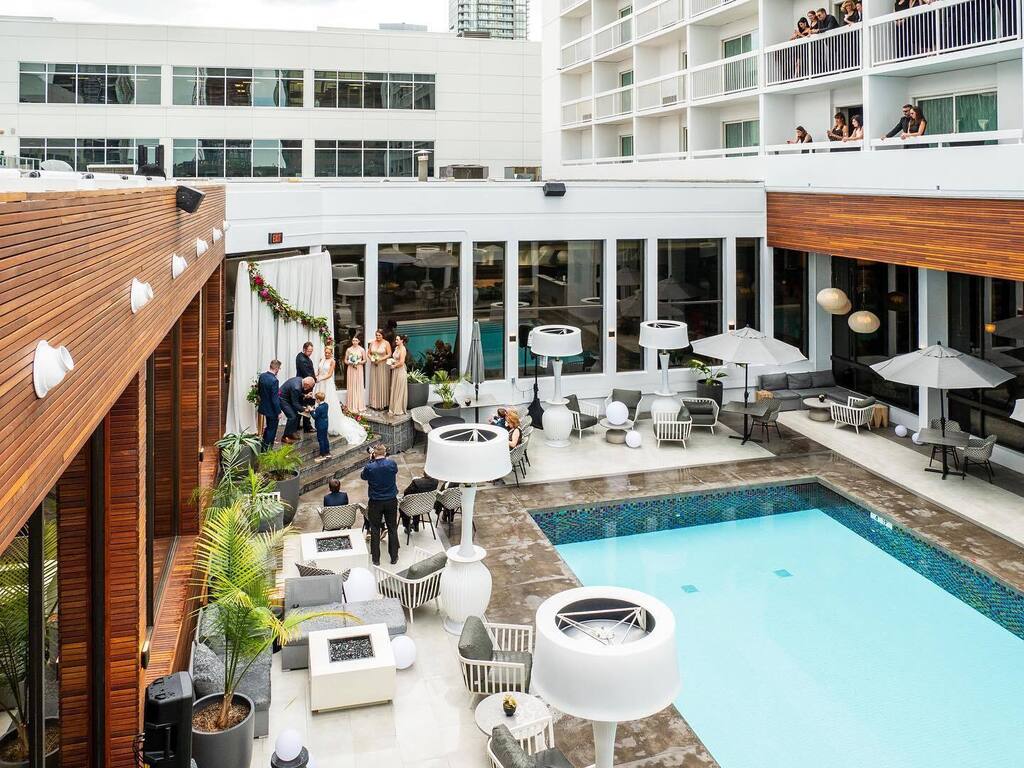 Hotel arts
